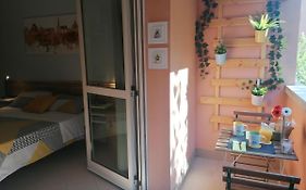 Area33 Guest House